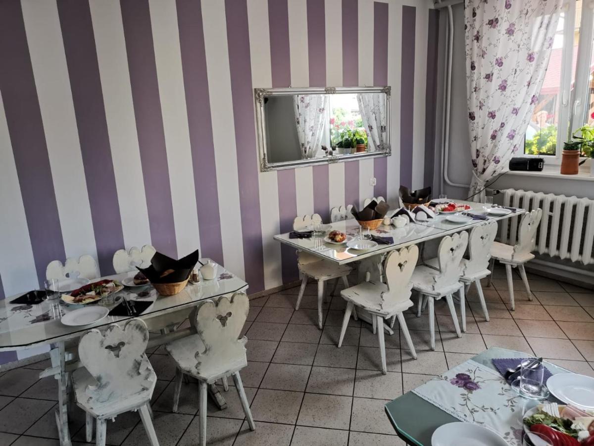 Pokoje Goscinne U Broni Mielno  Exterior foto